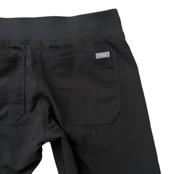 FIGS Technical Collection Livingston Basic Scrub black women’s Size XS - Picture 6 of 11